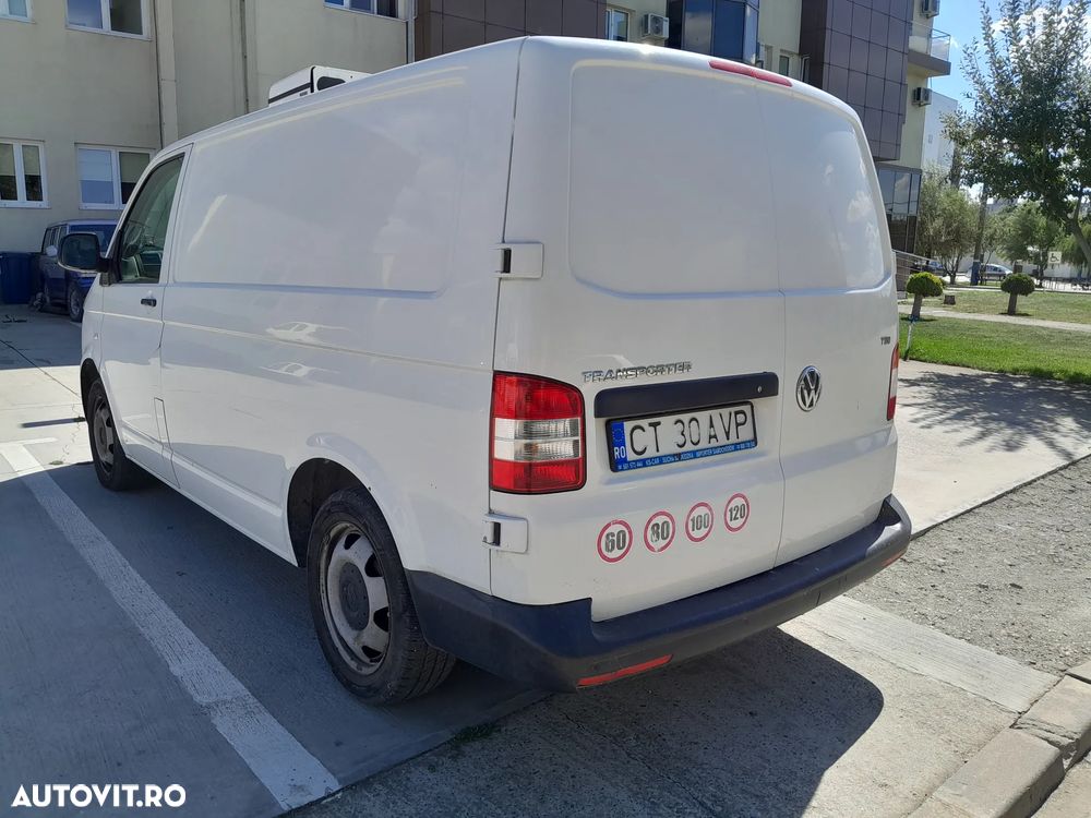 Volkswagen Transporter - 4