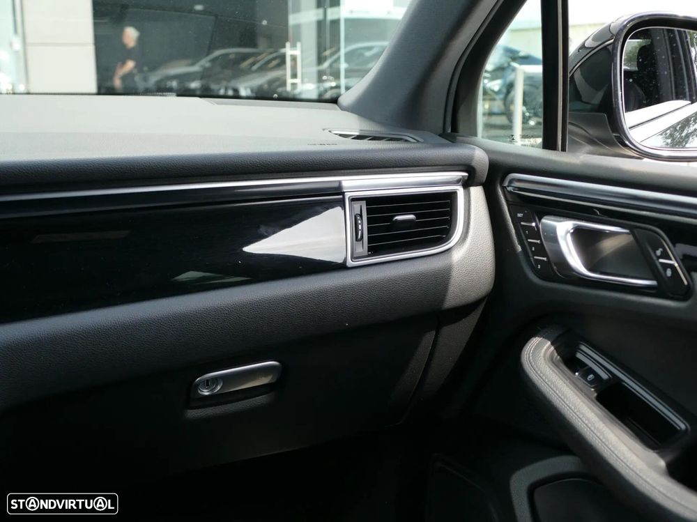 Porsche Macan S - 41