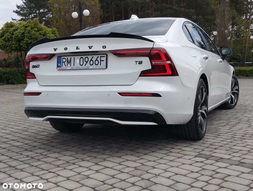 Volvo S60 T8 Recharge AWD Plus Dark - 18