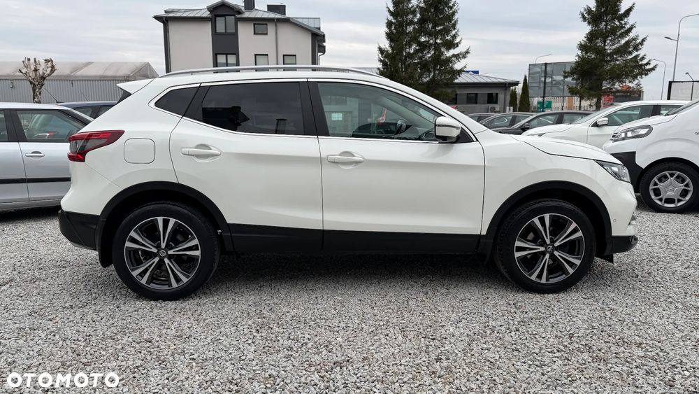 Nissan Qashqai 1.2 DIG-T N-Connecta EU6 - 10
