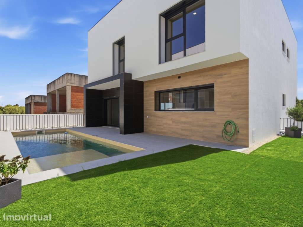 Moradia T5 de Luxo com Piscina e Jardim | Ponte do Rol | Torres Vedras - Grande imagem: 2/54