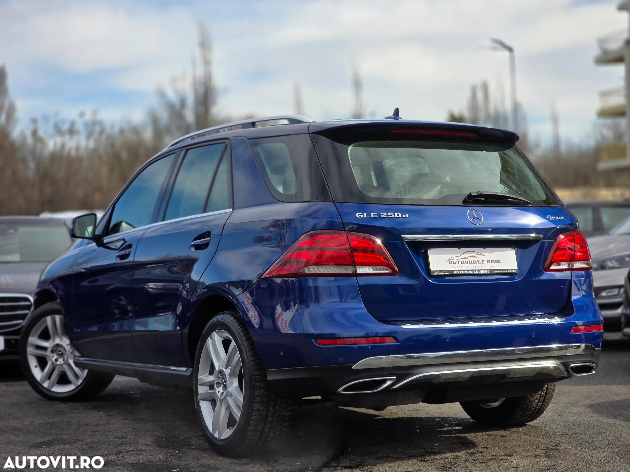 Mercedes-Benz GLE 250 d 4MATIC - 3