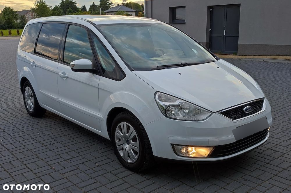 Ford Galaxy 1.8 TDCi Ambiente - 2