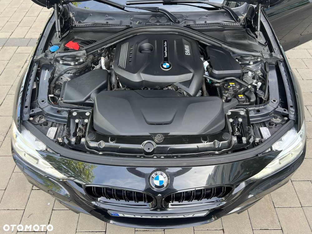 BMW Seria 3 - 34