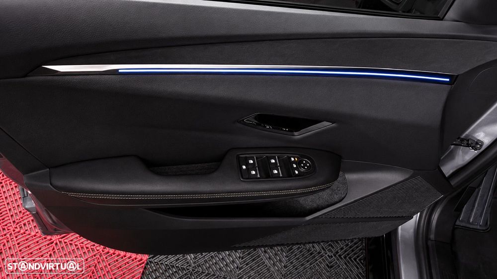 Renault Mégane E-Tech - 11