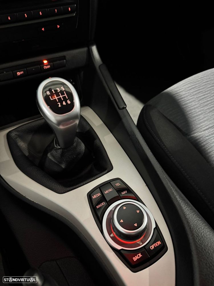 BMW X1 16 d sDrive Line Sport - 21