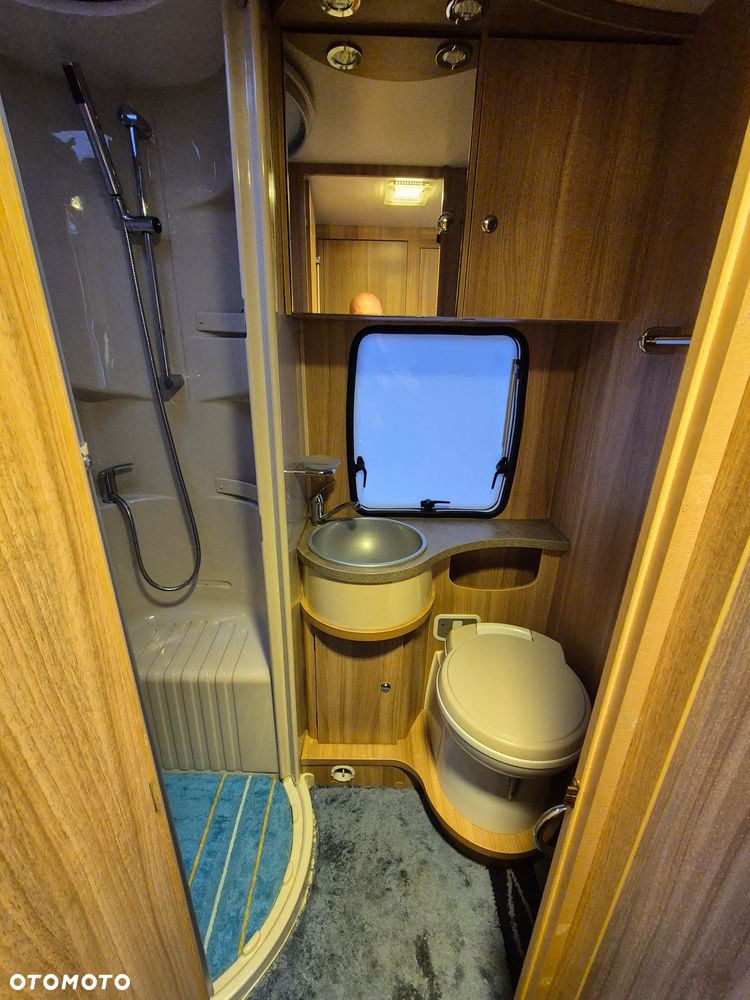 Ford Chausson - 30