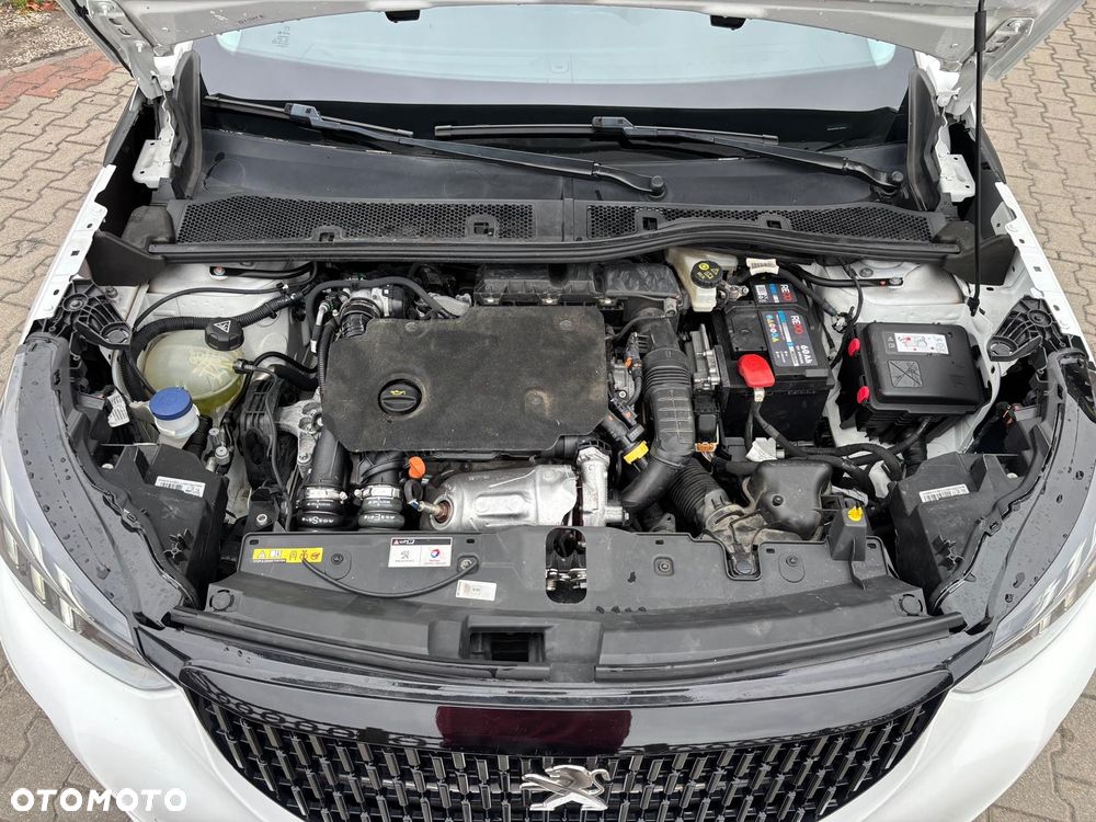 Peugeot 2008 1.5 BlueHDi GT Pack S&S EAT8 - 16