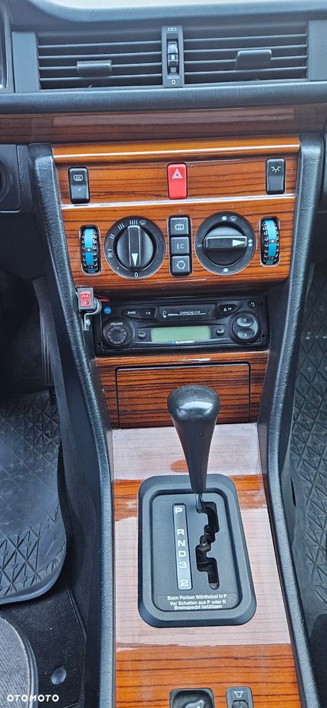 Mercedes-Benz W124 (1984-1993) - 14