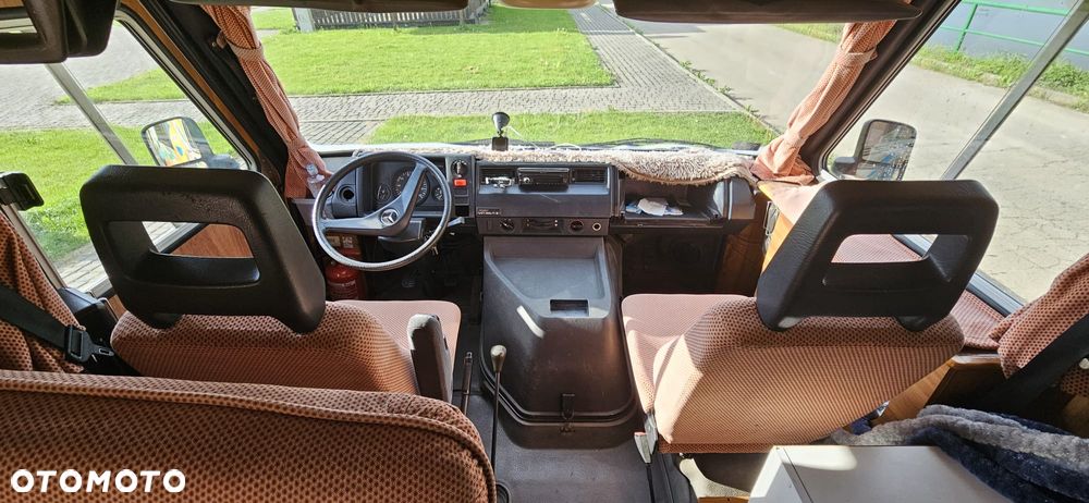 Mercedes-Benz MB100 - 6