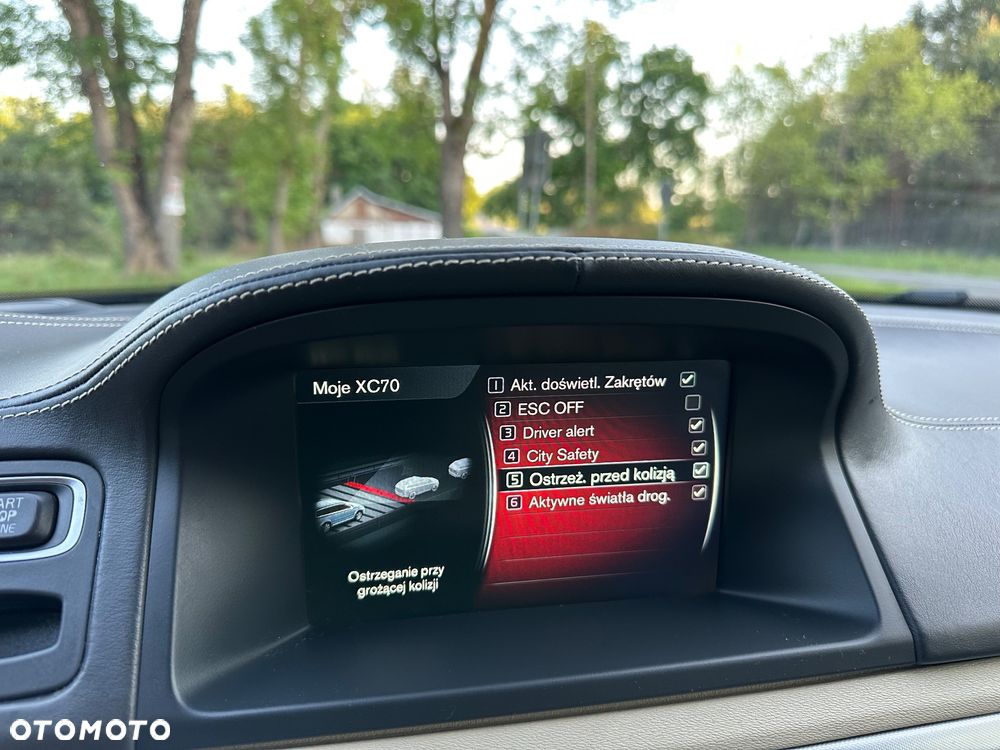 Volvo XC 70 D4 Geartronic Momentum - 36