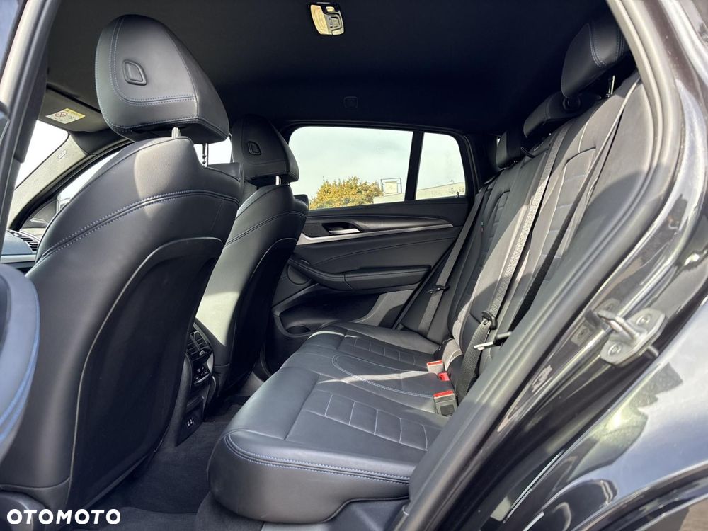 BMW X4 - 16