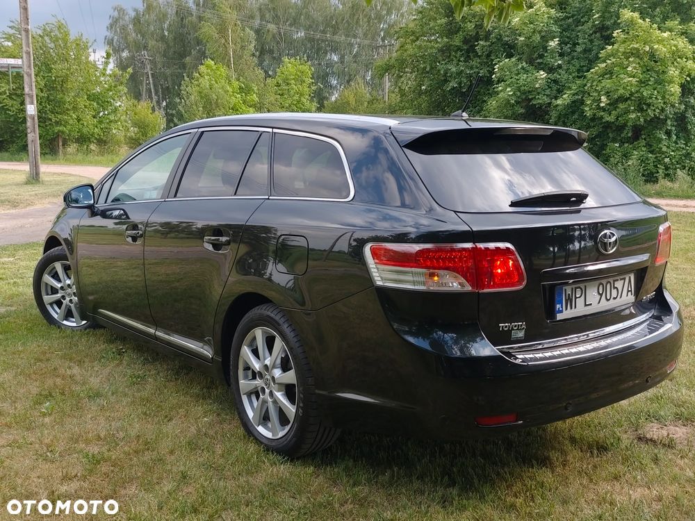 Toyota Avensis 2.2 D-4D Sol - 13