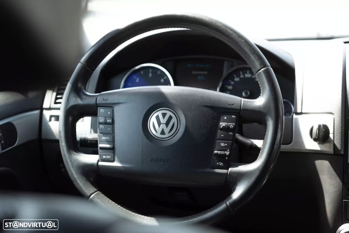 VW Touareg 3.0 TDI V6 Tiptronic - 15