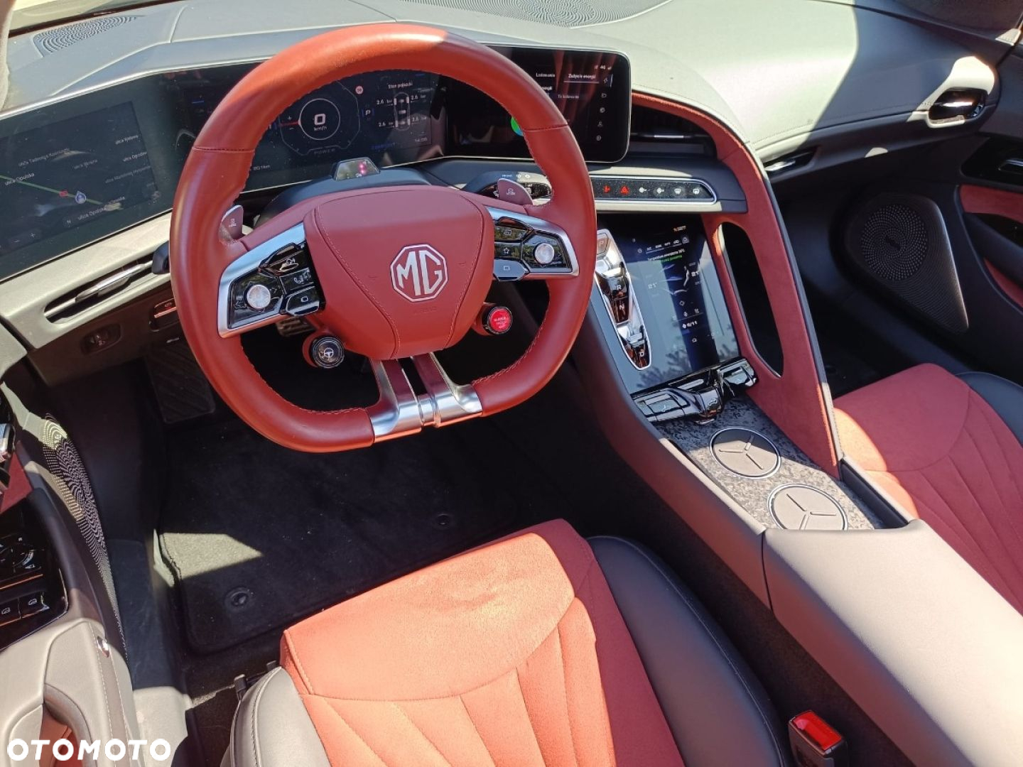 MG Cyberster 77kWh AWD Czerwony Dach - 7