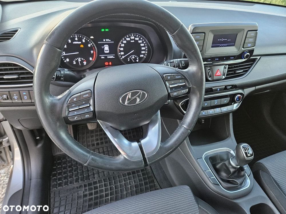 Hyundai i30 1.5 DPI Modern - 14