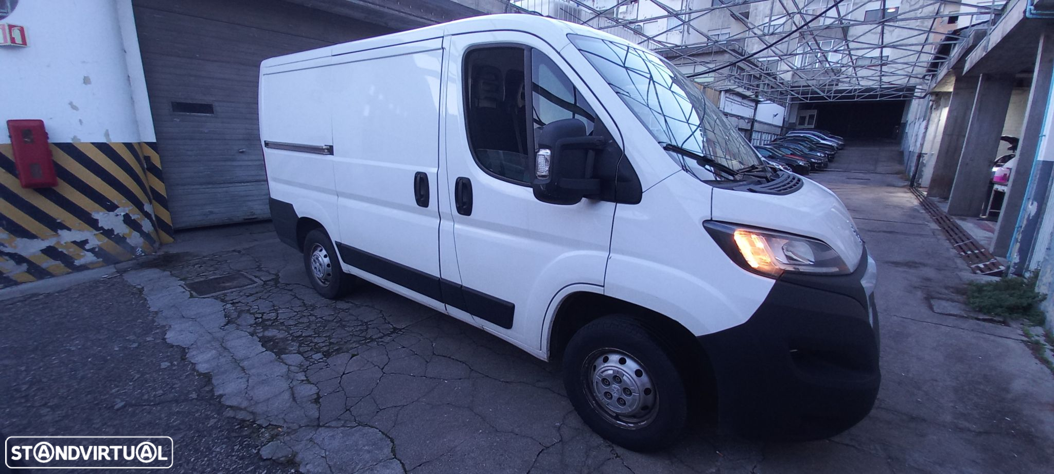 Peugeot Boxer  2.0 Bluehdi 330 L1h1 Pro - 16