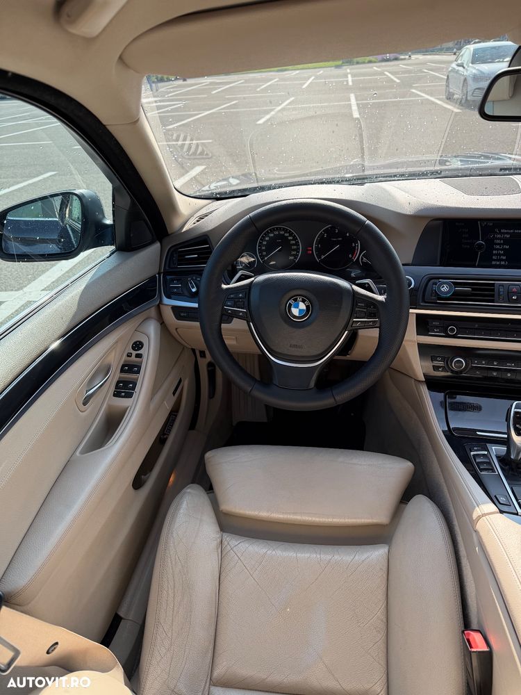 BMW Seria 5 520d Aut. Luxury Line - 23