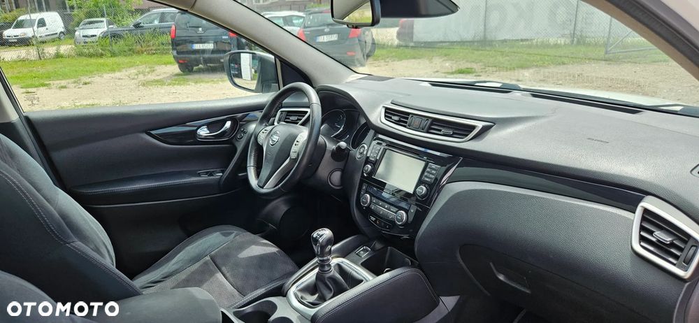 Nissan Qashqai 1.5 dCi Tekna - 24