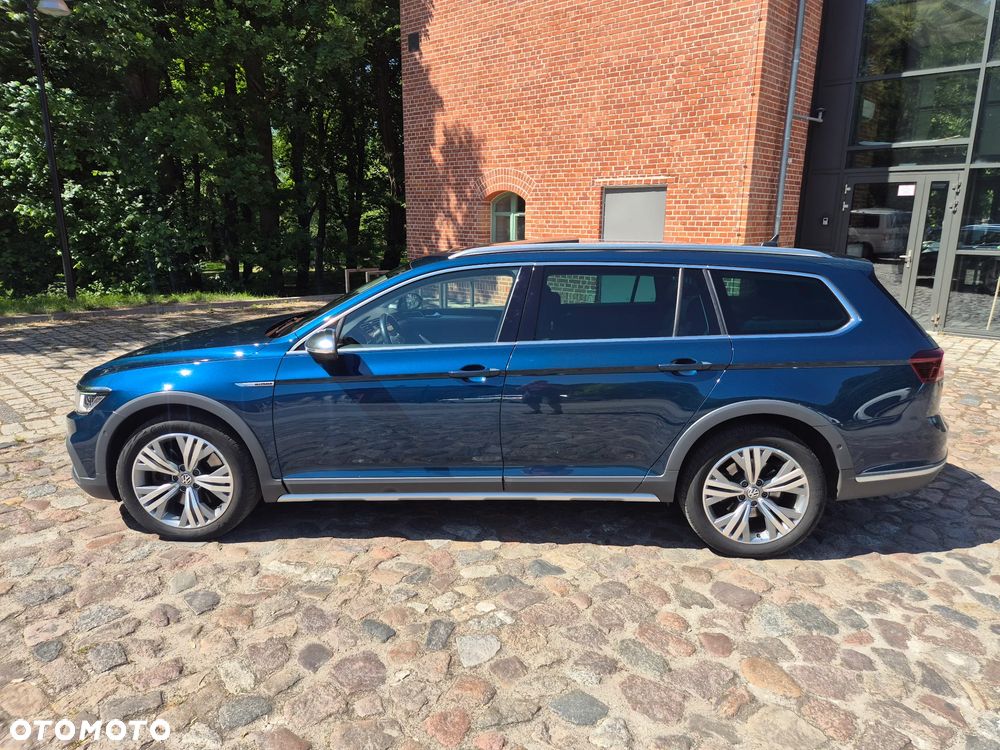 Volkswagen Passat - 9