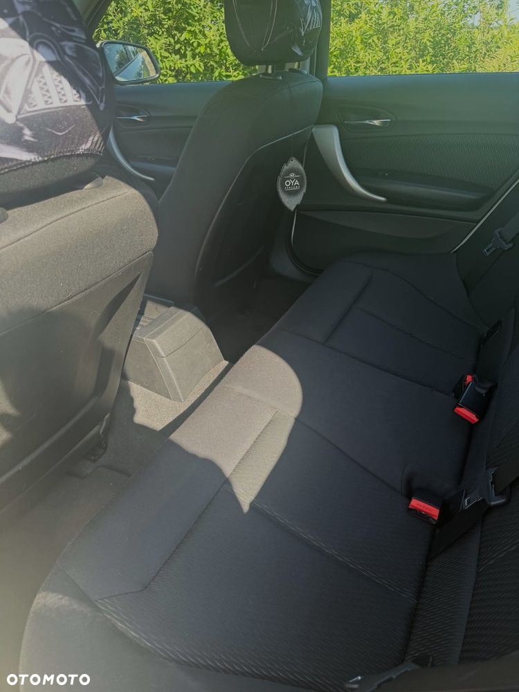BMW Seria 1 116i - 10