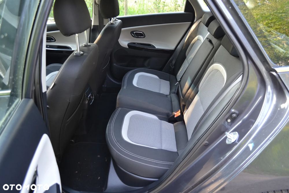 Kia Ceed 1.6 GDI DCT Platinum Edition - 19