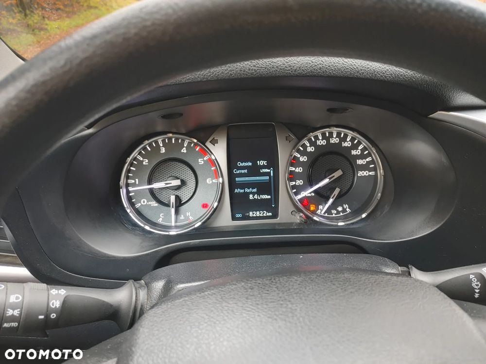 Toyota Hilux 2.4 D-4D Double Cab DLX 4x4 - 11