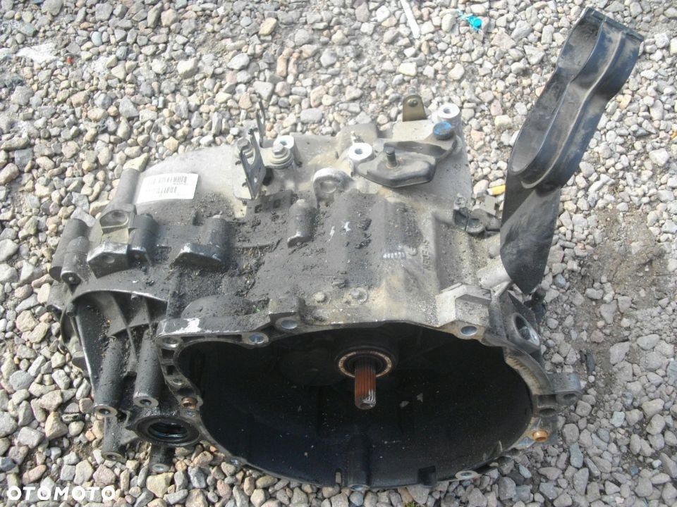 Skrzynia biegów Volvo V40 S40 Space Star Carisma 1.9 dCi DiD kod m56l2 - 1