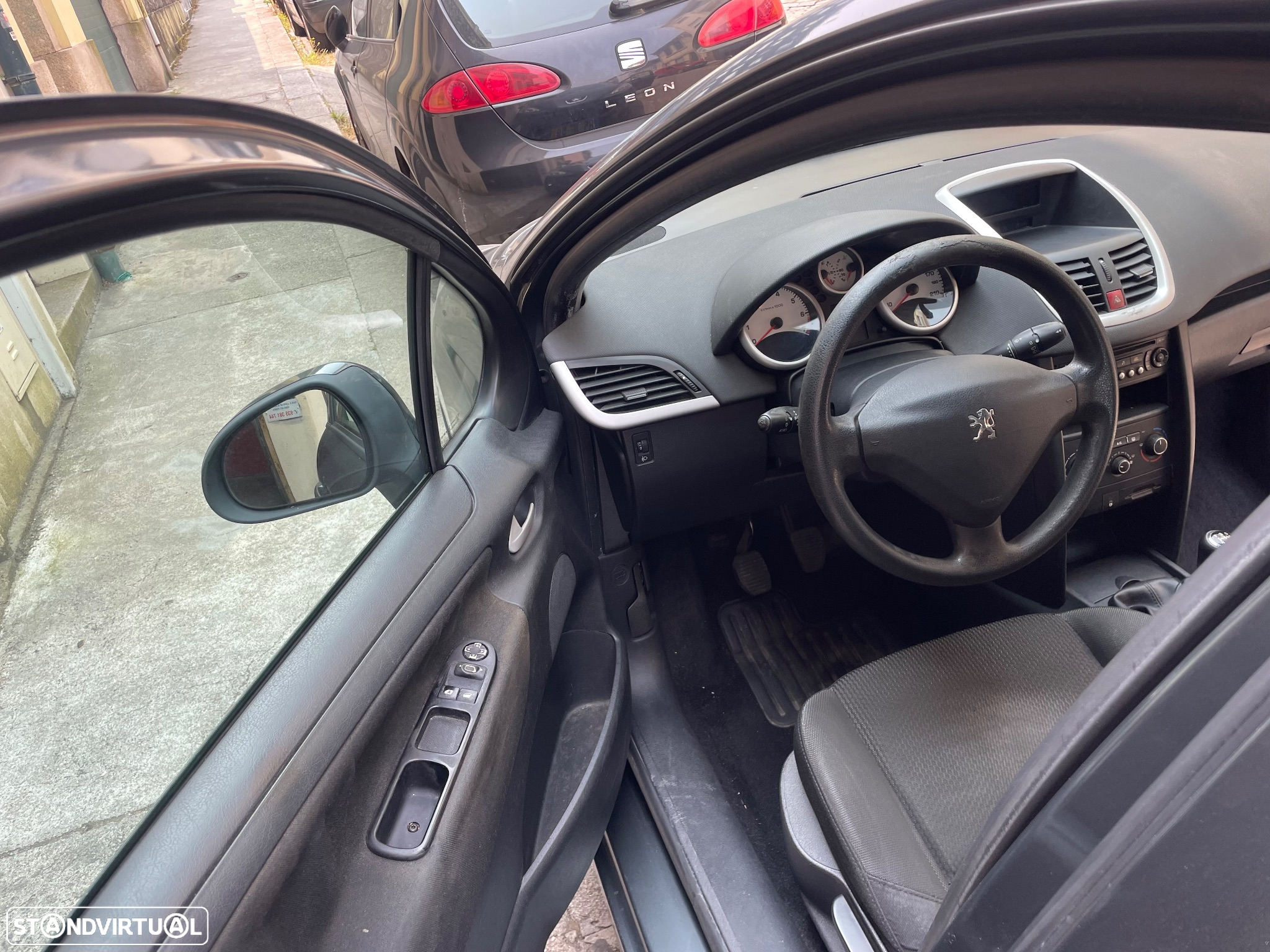 Peugeot 207 1.4 16V Active - 13
