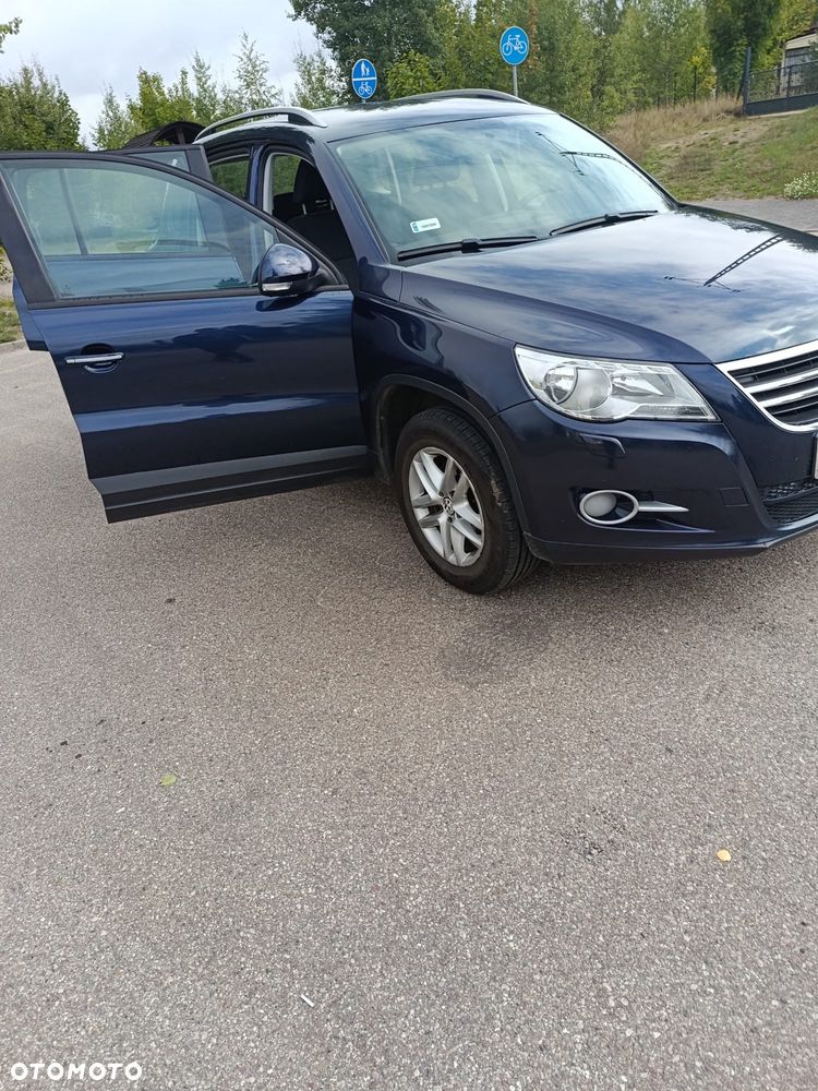 Volkswagen Tiguan - 2