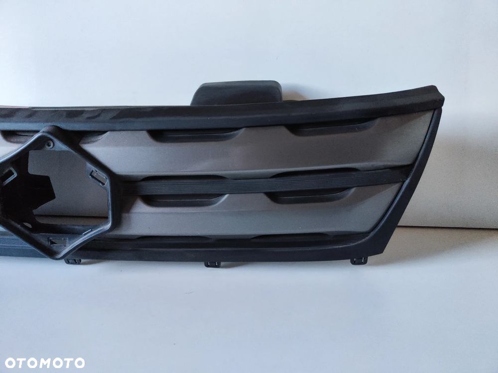 Atrapa zderzaka przedniego. Gril Suzuki Vitara 72121 54P0 - 3