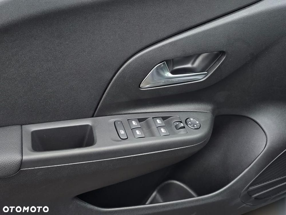 Opel Corsa 1.2 T mHEV GS eDCT - 10