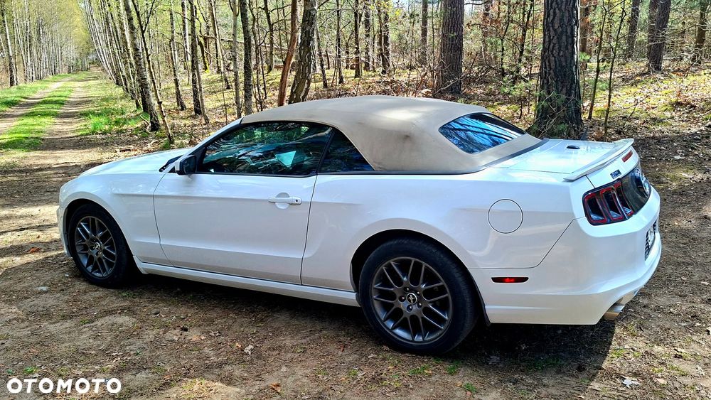 Ford Mustang 3.7 V6 Premium - 18