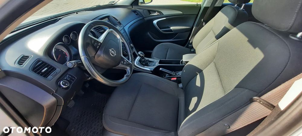 Opel Insignia 2.0 CDTI - 8