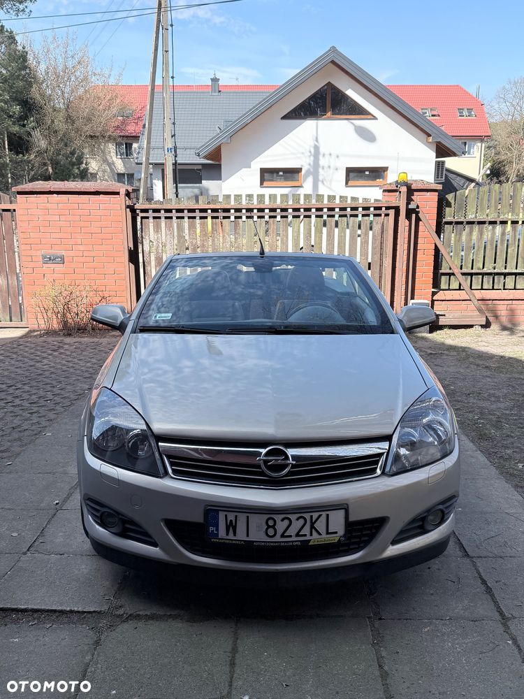 Opel Astra 1.9 CDTI DPF Cosmo - 2