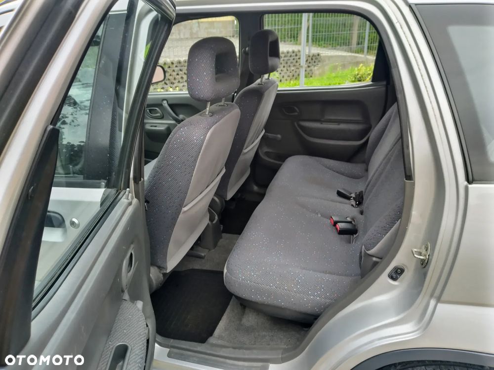 Suzuki Ignis - 11