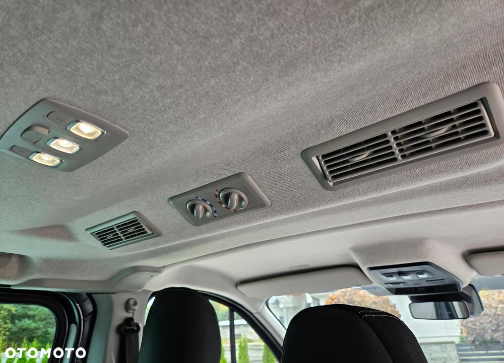 Renault Trafic - 16