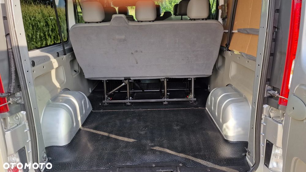 Opel Vivaro - 20