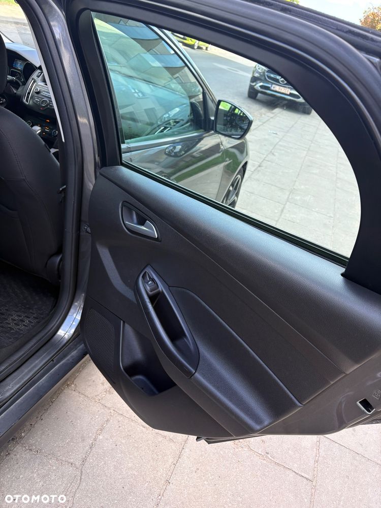 Ford Focus - 16