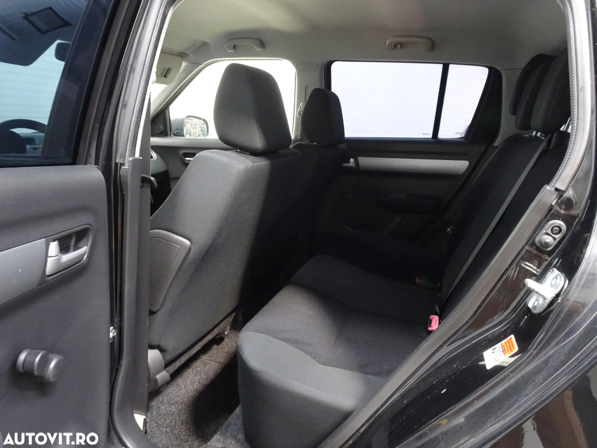 Suzuki Swift 1.3 DDIS Comfort - 13
