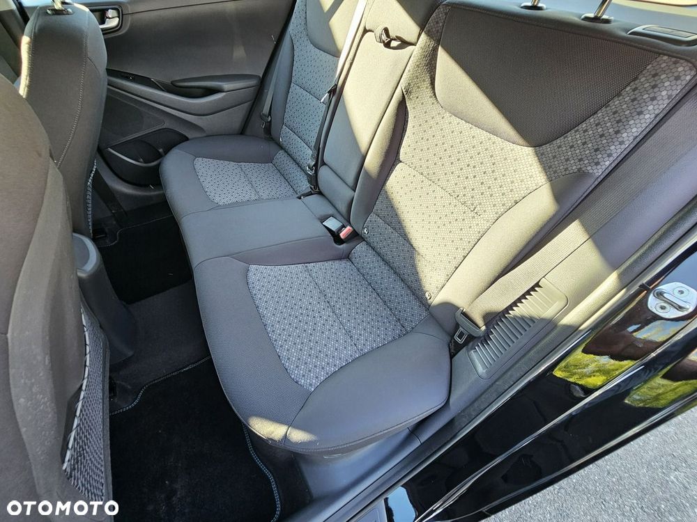 Hyundai IONIQ plug-in hybrid Premium - 19