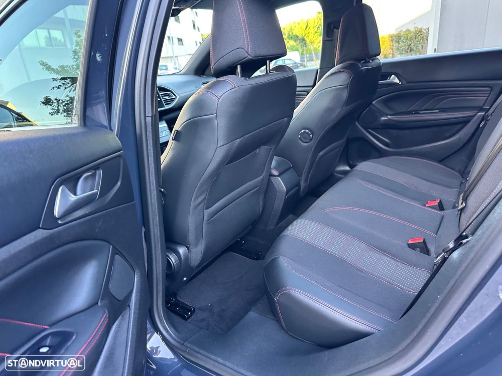 Peugeot 308 1.5 BlueHDi GT Line EAT8 - 37