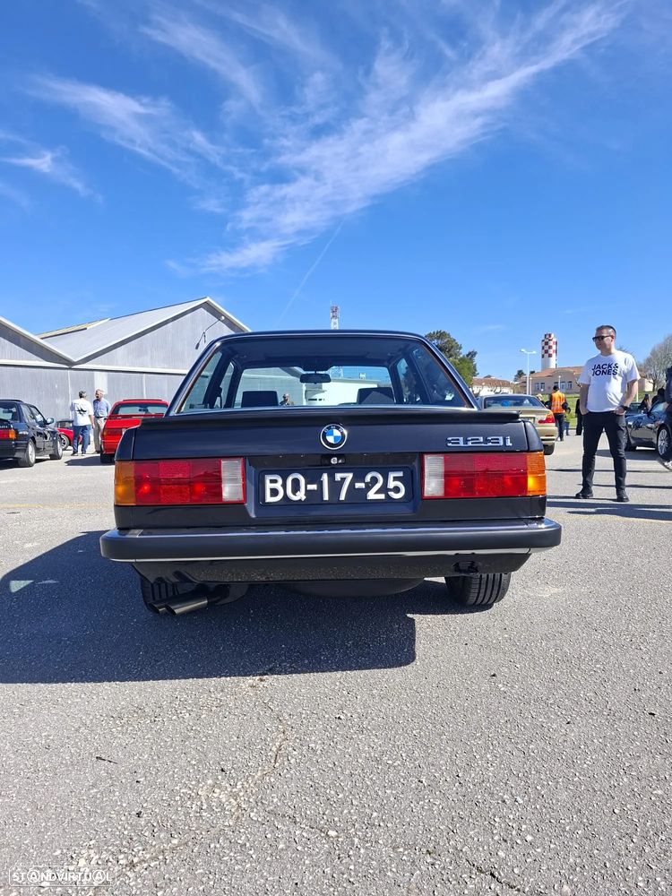 BMW 323 - 2