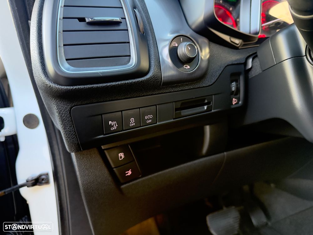 Citroën DS5 e-HDi 115 EGS6 SoChic - 46