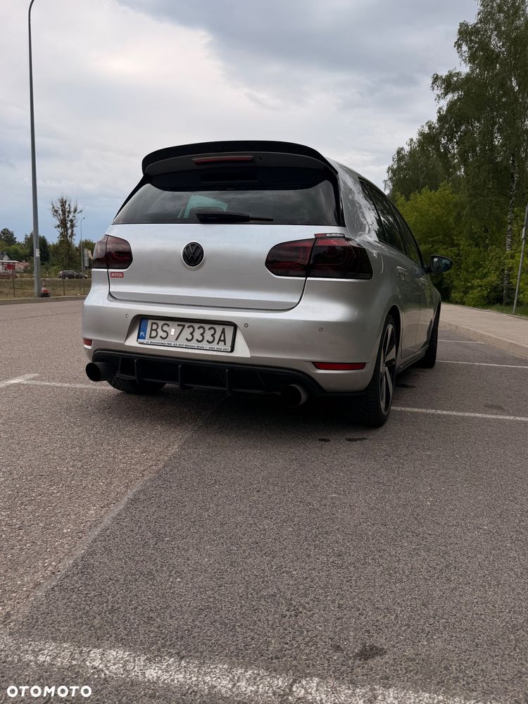 Volkswagen Golf - 3