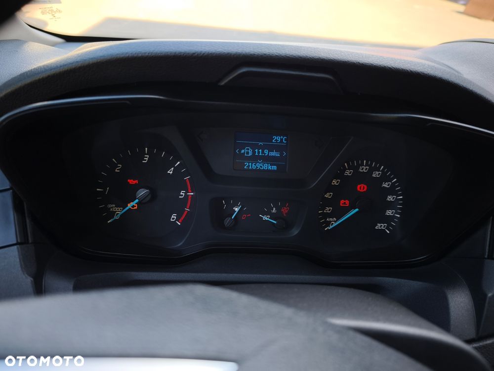 Ford Transit - 6