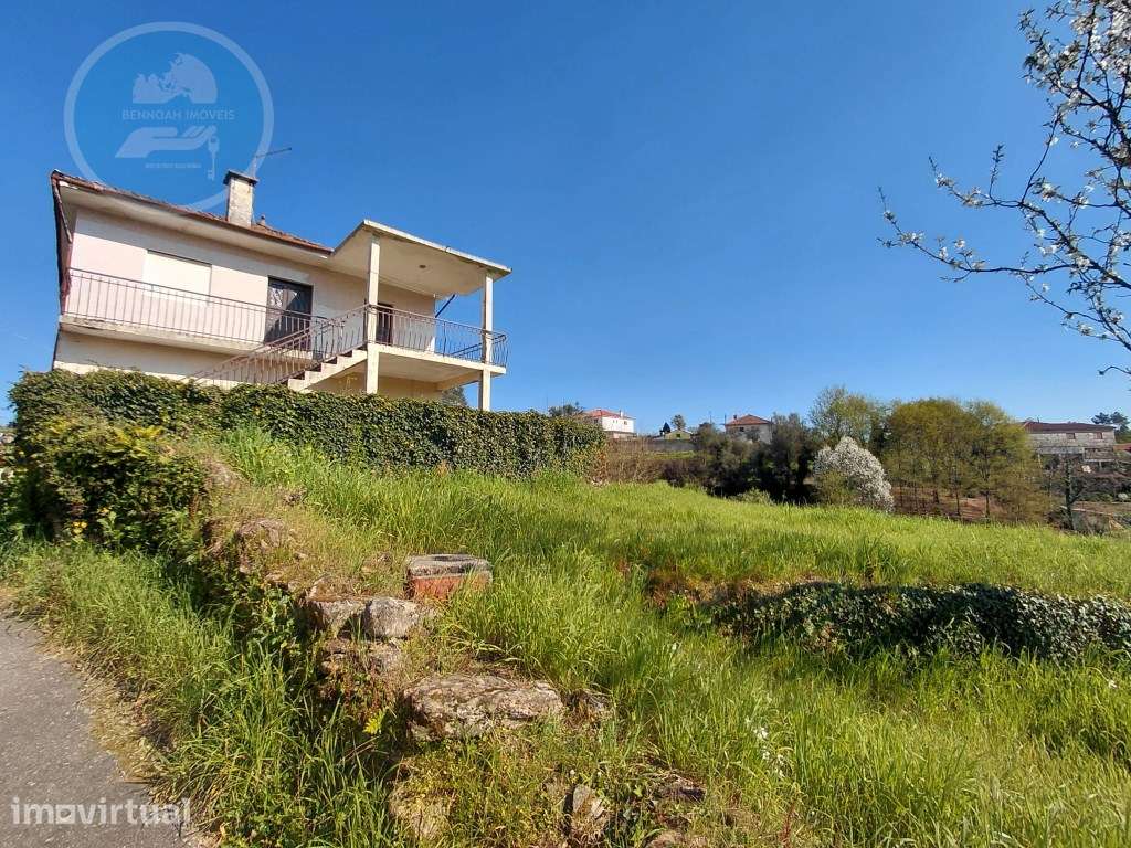 Casa Geminada T3 com Terreno Outerinho, Cabeceiras de Basto - Grande imagem: 5/45