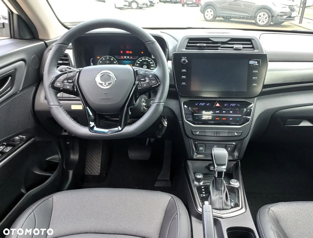 SsangYong/KGM Tivoli - 8