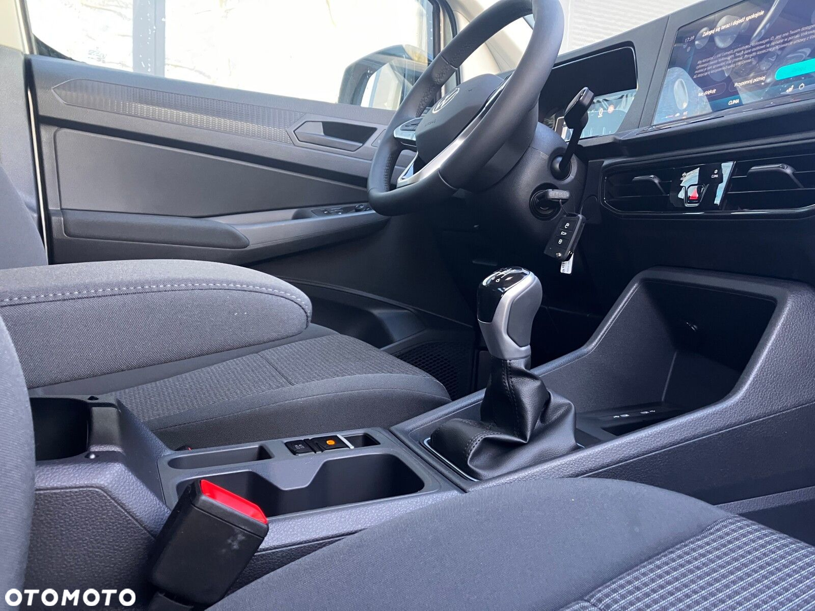 Volkswagen Caddy 2.0 TDI 102 KM 6-bm 5-miejsc - 12
