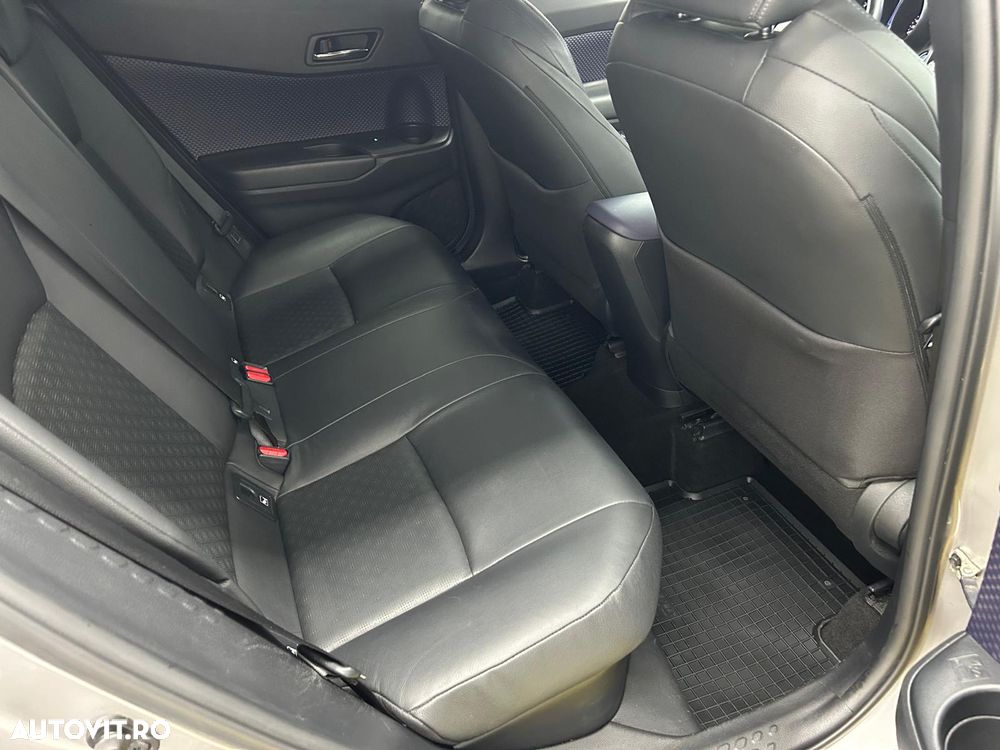 Toyota C-HR Style Selection - 15